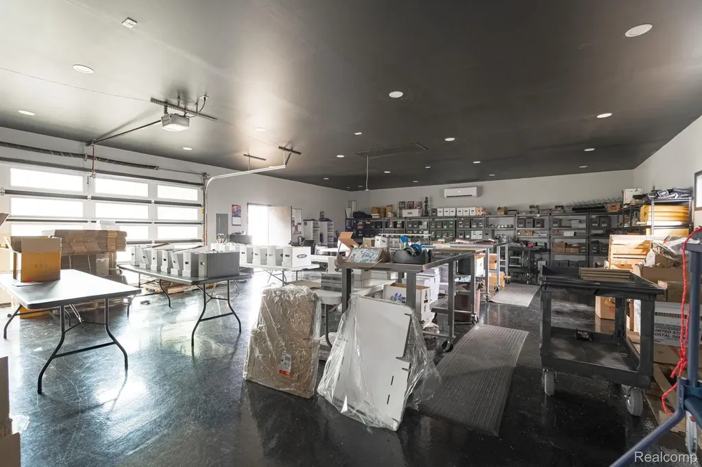 6803 Napoleon Road Leoni Township MI 49201