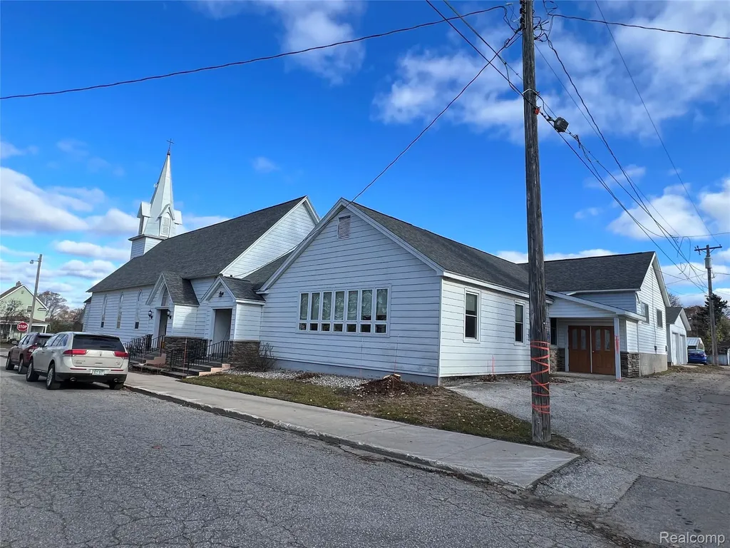 321 W John Street Newberry Village MI 49868