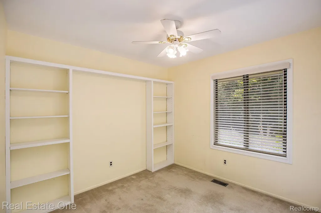 3373 Auburn Drive Troy City MI 48083