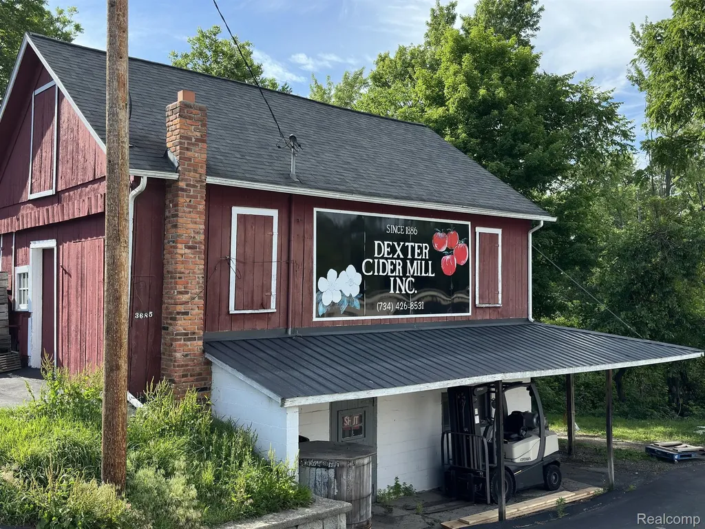 150 Jeffords Dexter City MI 48130