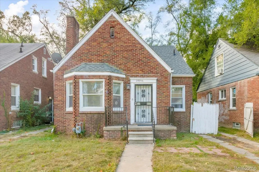 19355 Rutherford Street Detroit City MI 48235