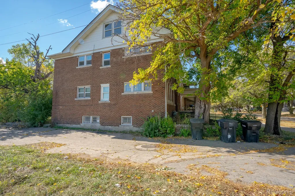 2627 Webb Street Detroit City MI 48206