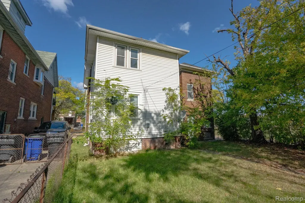 2627 Webb Street Detroit City MI 48206