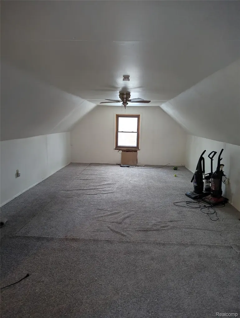 16193 Cruse Street Detroit City MI 48235