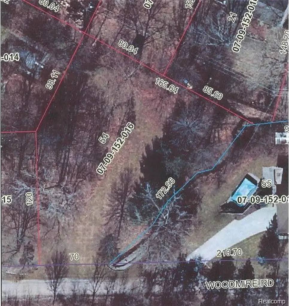 5961 Woodmire Shelby Charter Township MI 48316