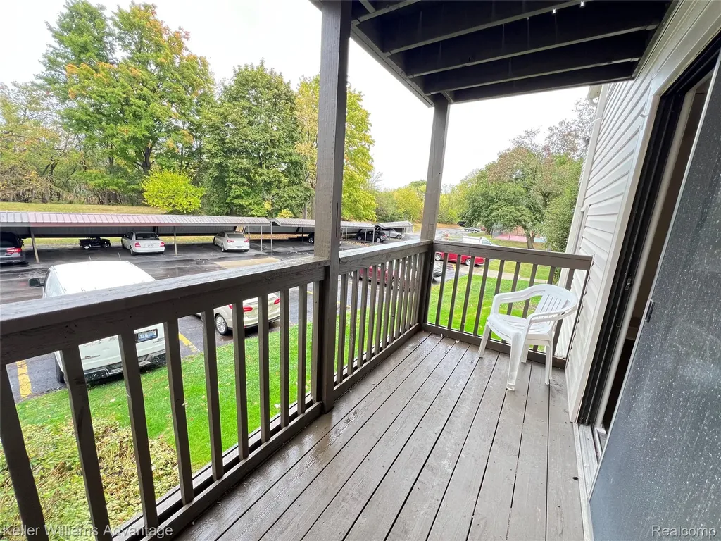 30056 W 12 Mile Road Farmington Hills City MI 48334