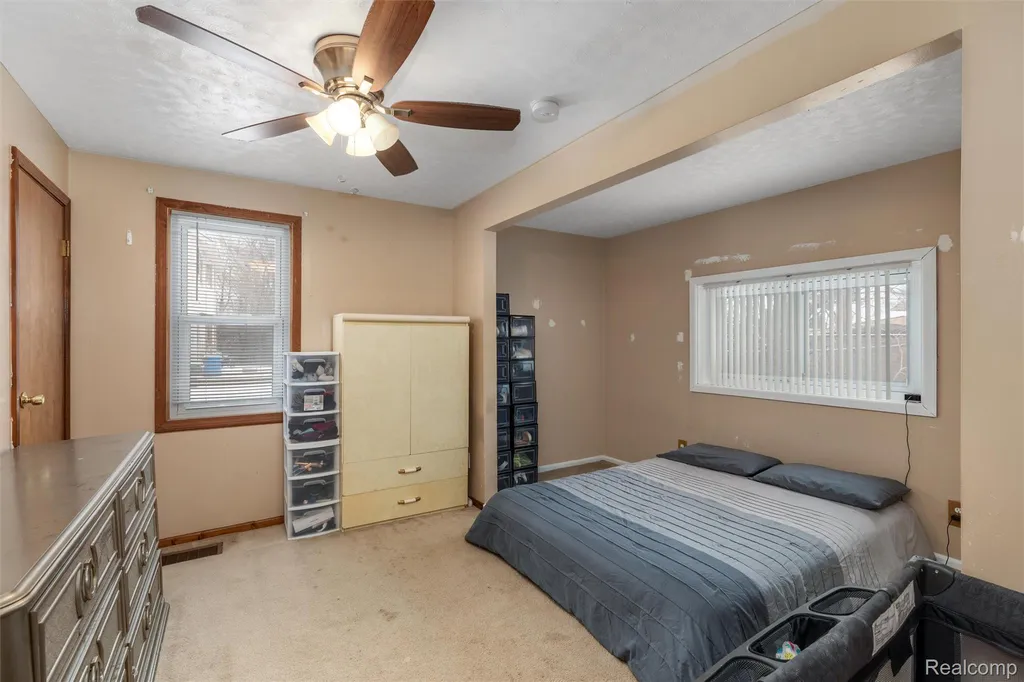 18240 Webster Avenue Southfield City MI 48076