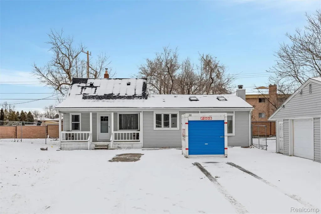 18240 Webster Avenue Southfield City MI 48076