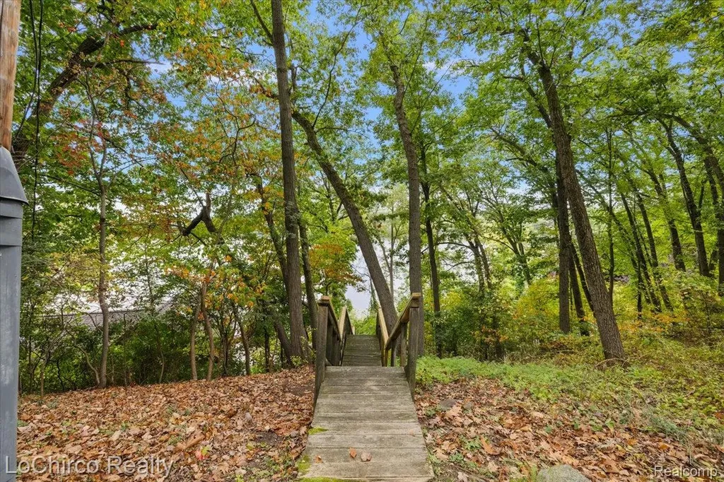 8646 Thendara Boulevard Independence Charter Township MI 48348