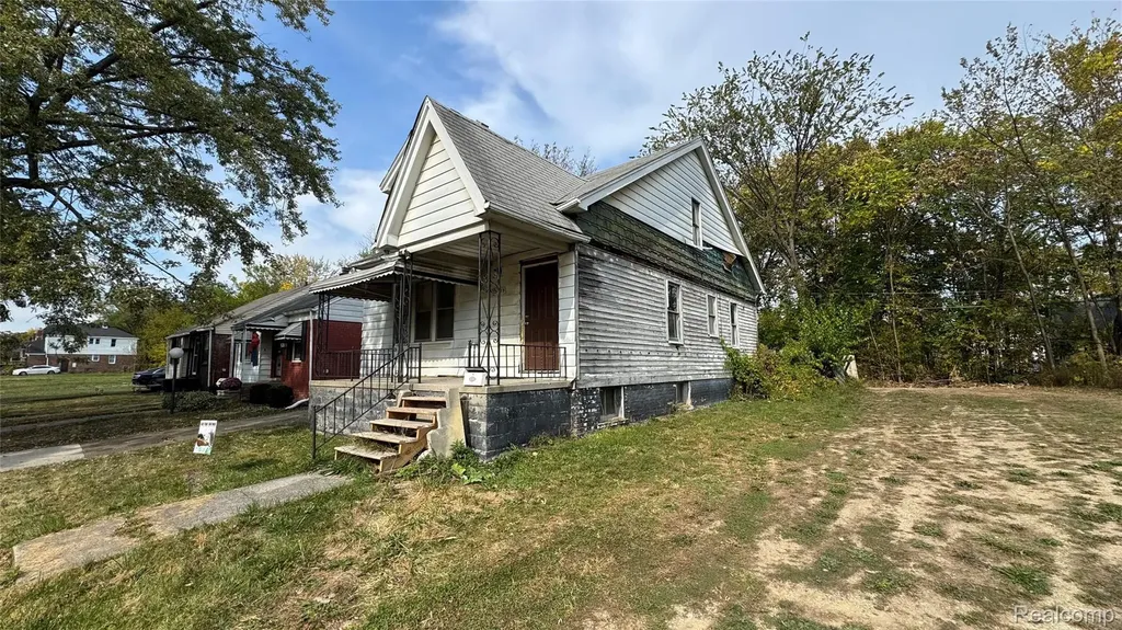 15039 Mapleridge Street Detroit City MI 48205
