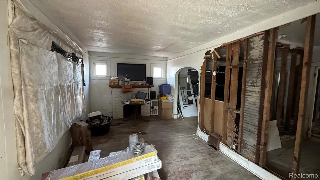 15039 Mapleridge Street Detroit City MI 48205