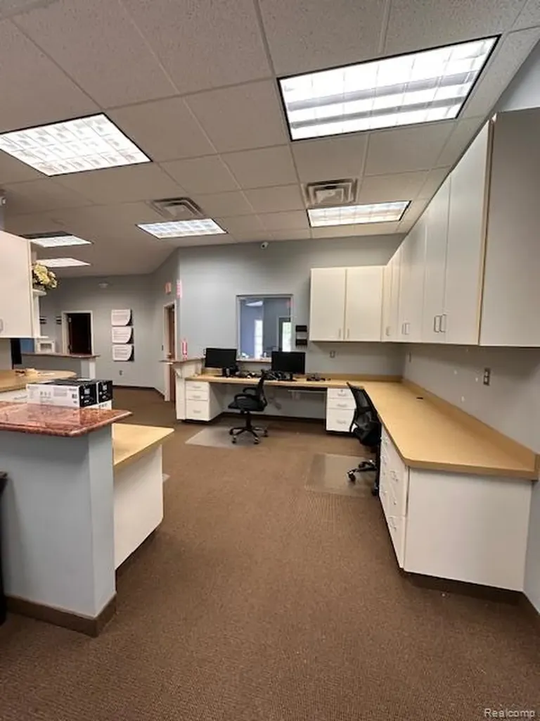 5084 Villa Linde Parkway Flint City MI 48532