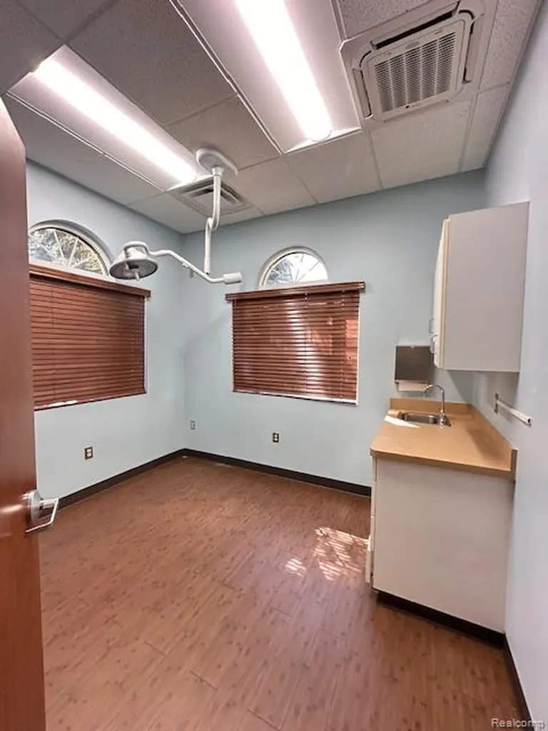 5084 Villa Linde Parkway Flint City MI 48532