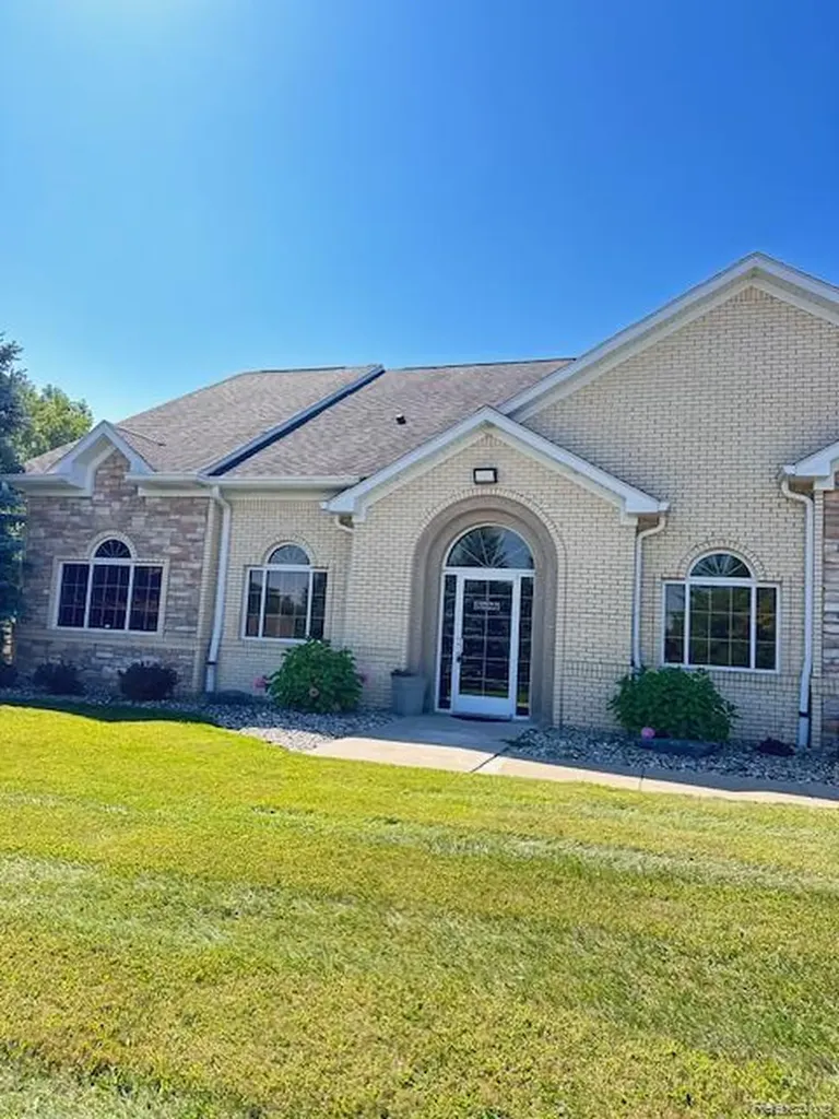 5084 Villa Linde Parkway Flint City MI 48532