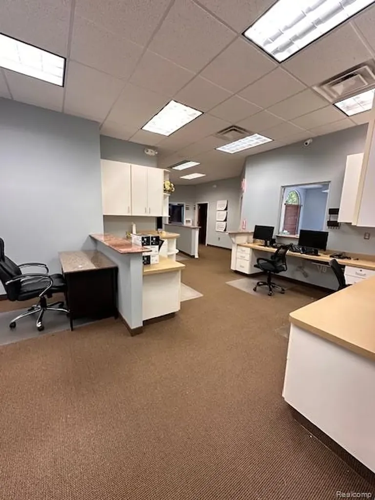 5084 Villa Linde Parkway Flint City MI 48532