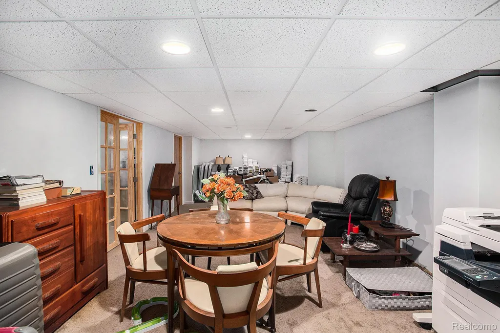 4408 Knightsbridge Lane West Bloomfield Charter Township MI 48323