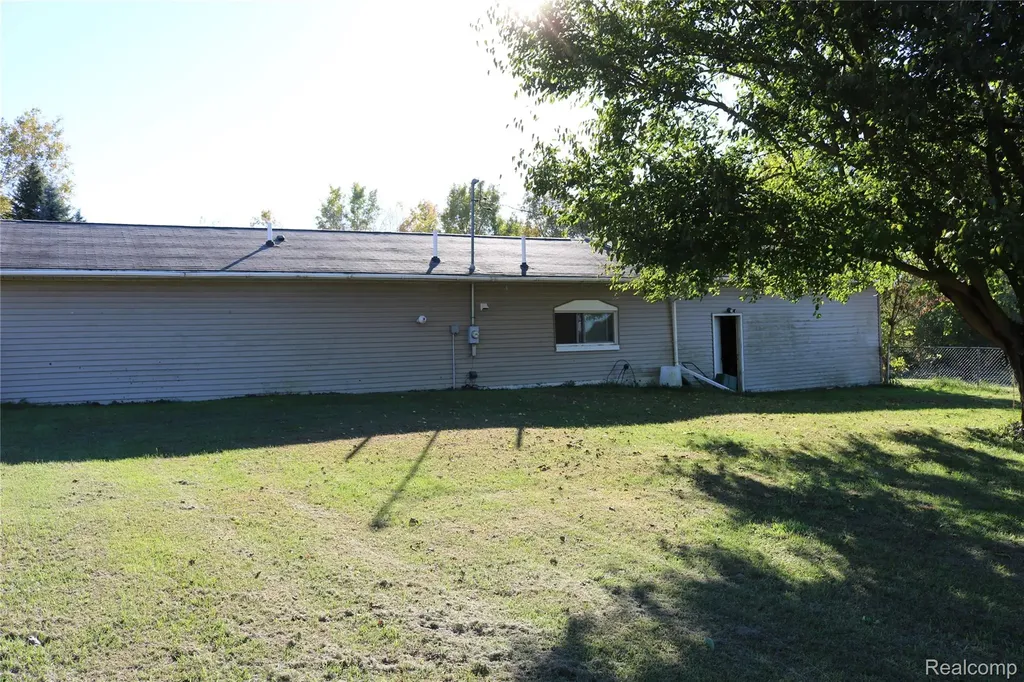 5794 Arbela Road Millington Township MI 48746