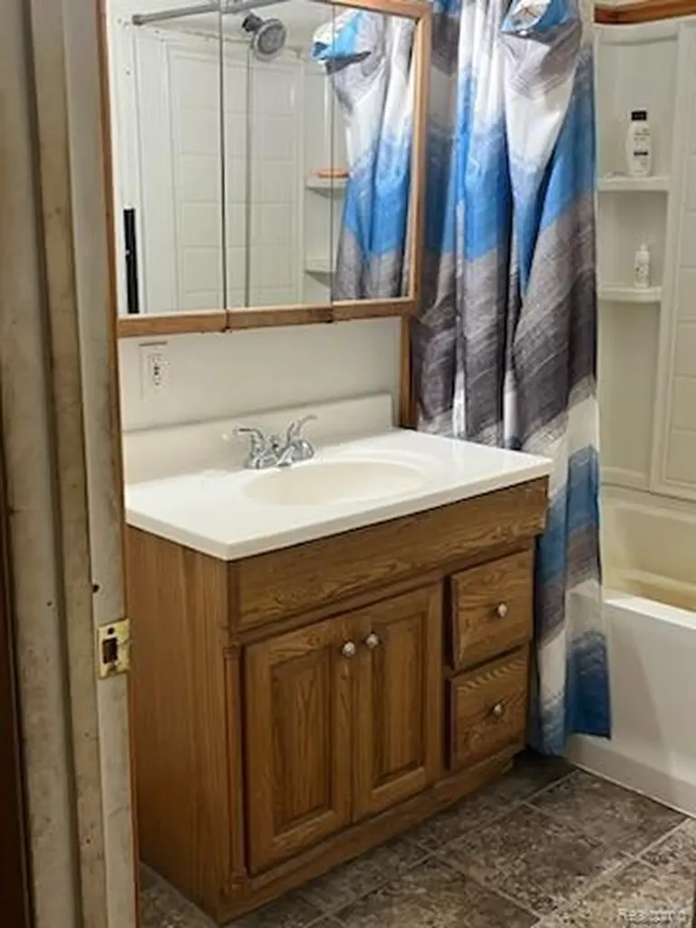 5794 Arbela Road Millington Township MI 48746