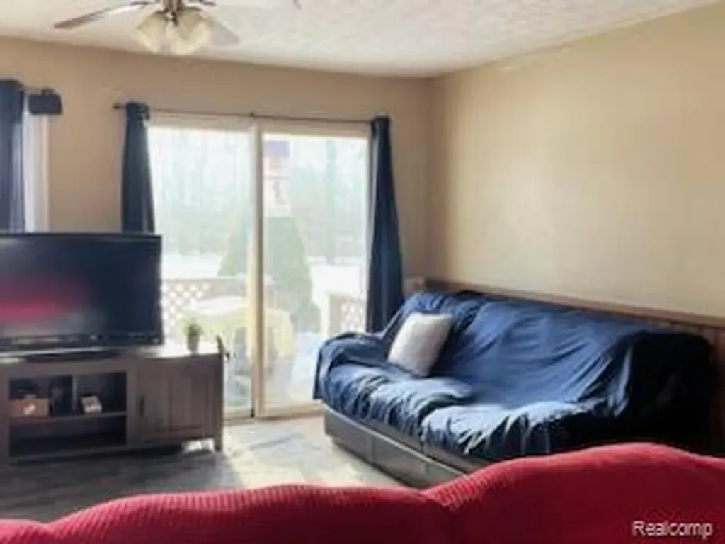 5794 Arbela Road Millington Township MI 48746