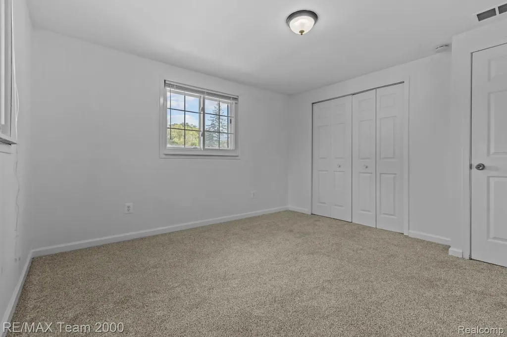 6363 Mcguire Street Taylor City MI 48180