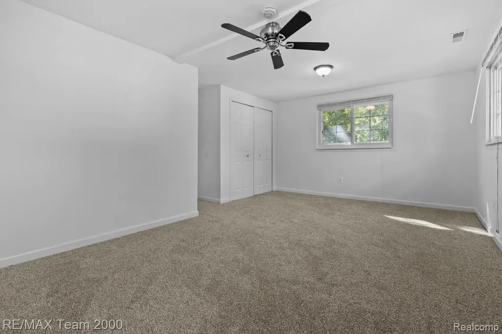 6363 Mcguire Street Taylor City MI 48180