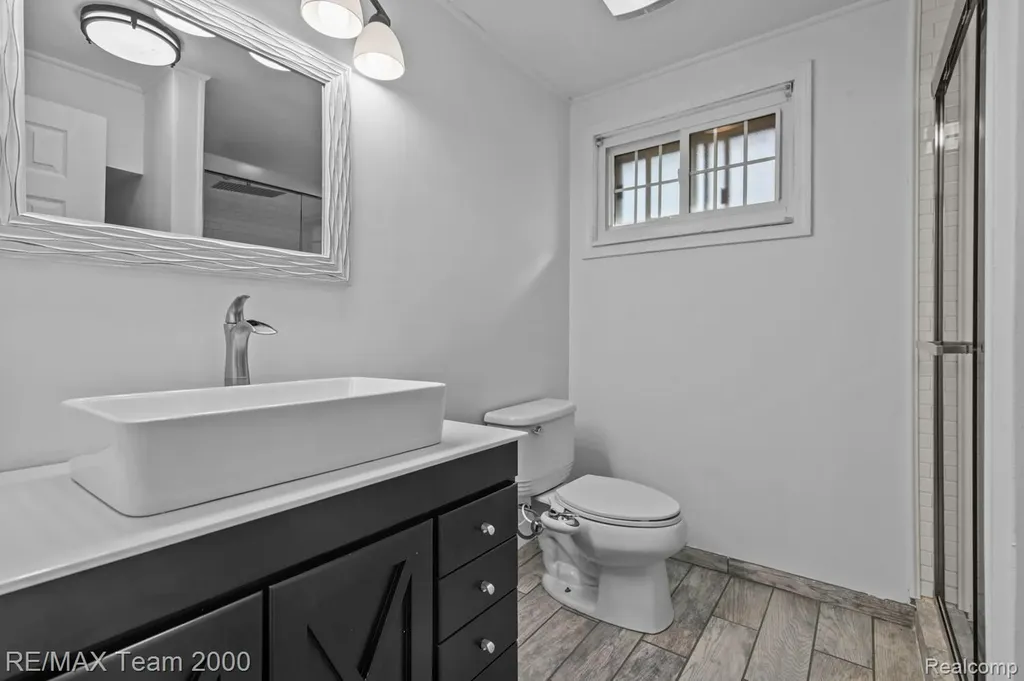 6363 Mcguire Street Taylor City MI 48180