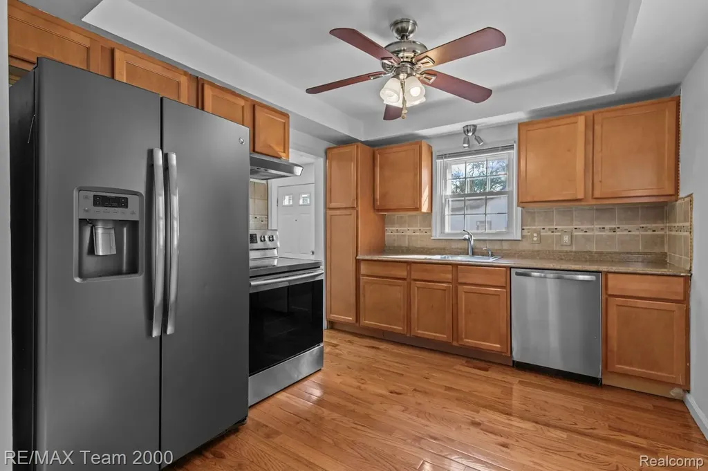 6363 Mcguire Street Taylor City MI 48180