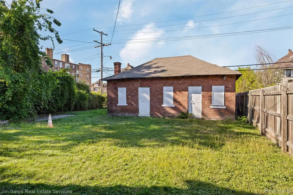 710 Virginia Park Street Detroit City MI 48202