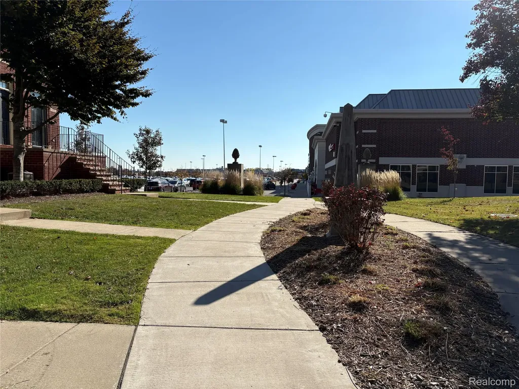 3178 Camden Drive Troy City MI 48084
