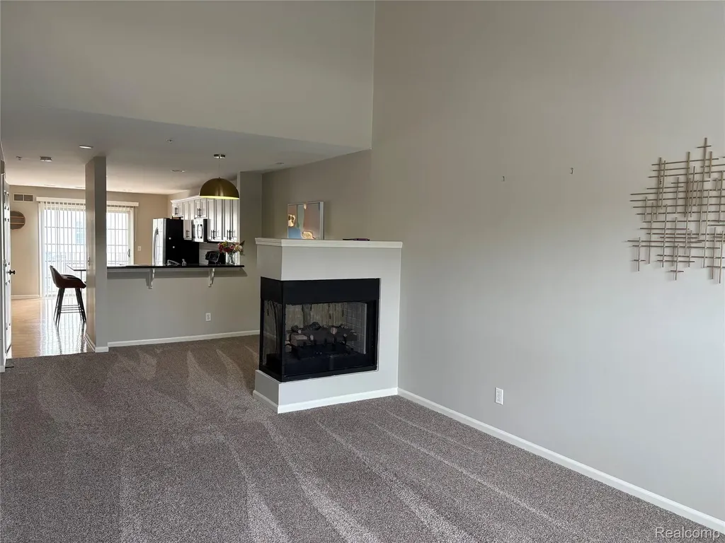 3178 Camden Drive Troy City MI 48084