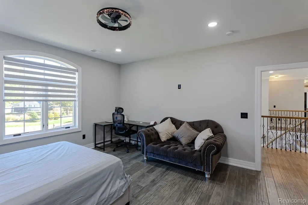 3118 Hickory Lawn Road Rochester Hills City MI 48307