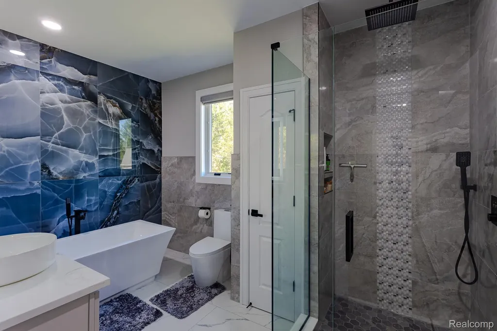 3118 Hickory Lawn Road Rochester Hills City MI 48307