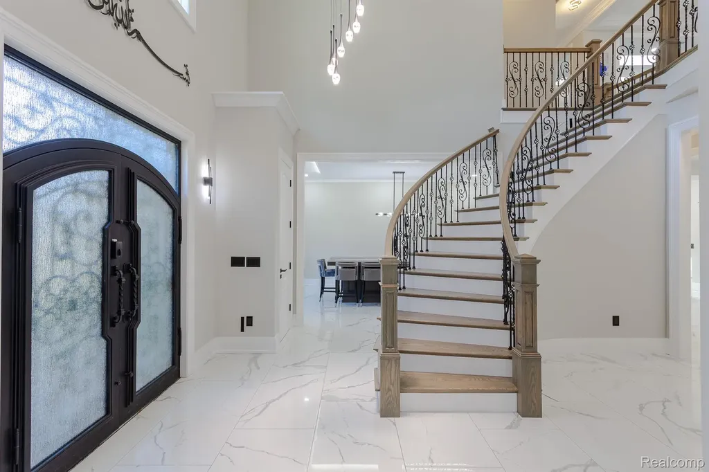 3118 Hickory Lawn Road Rochester Hills City MI 48307