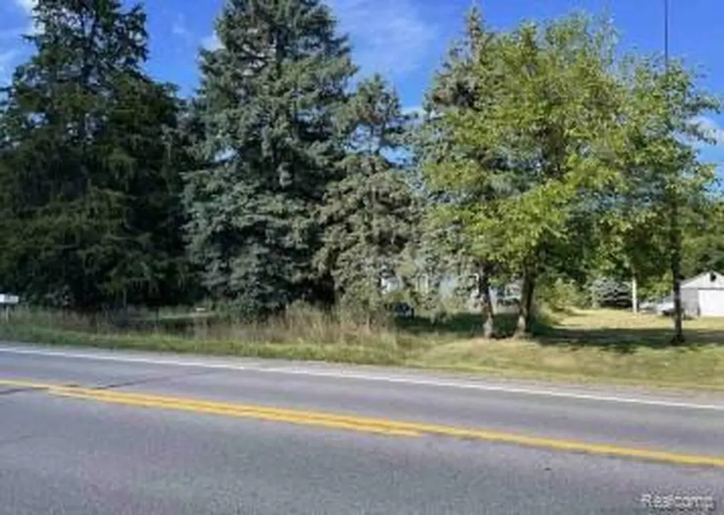 4458 S M 52 Owosso City MI 48867