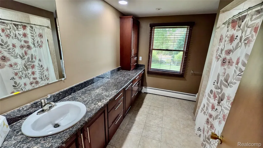 46955 Shiloh Way Shelby Charter Township MI 48317