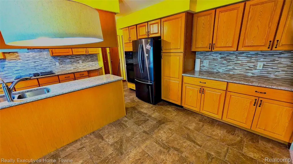 46955 Shiloh Way Shelby Charter Township MI 48317