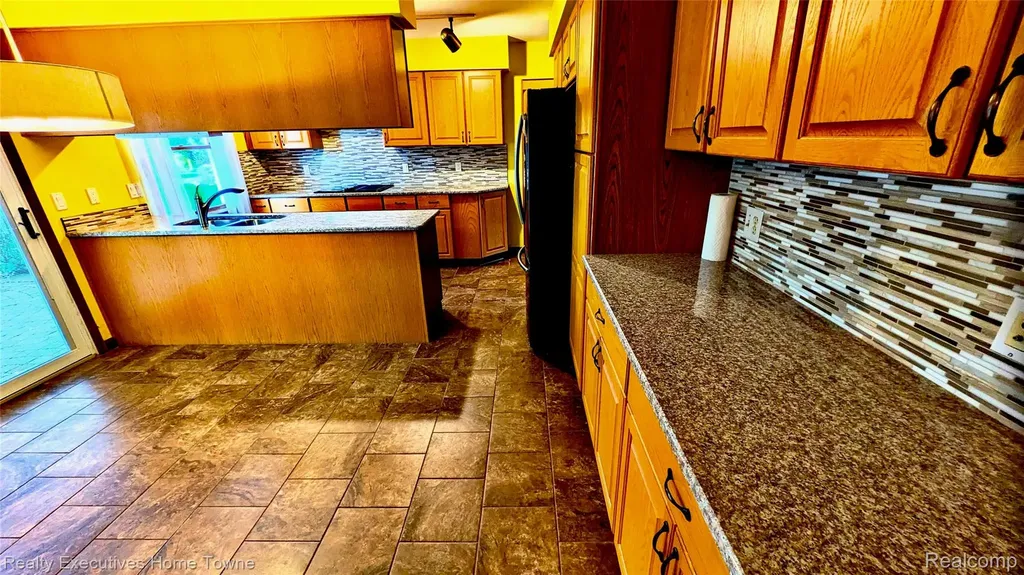 46955 Shiloh Way Shelby Charter Township MI 48317