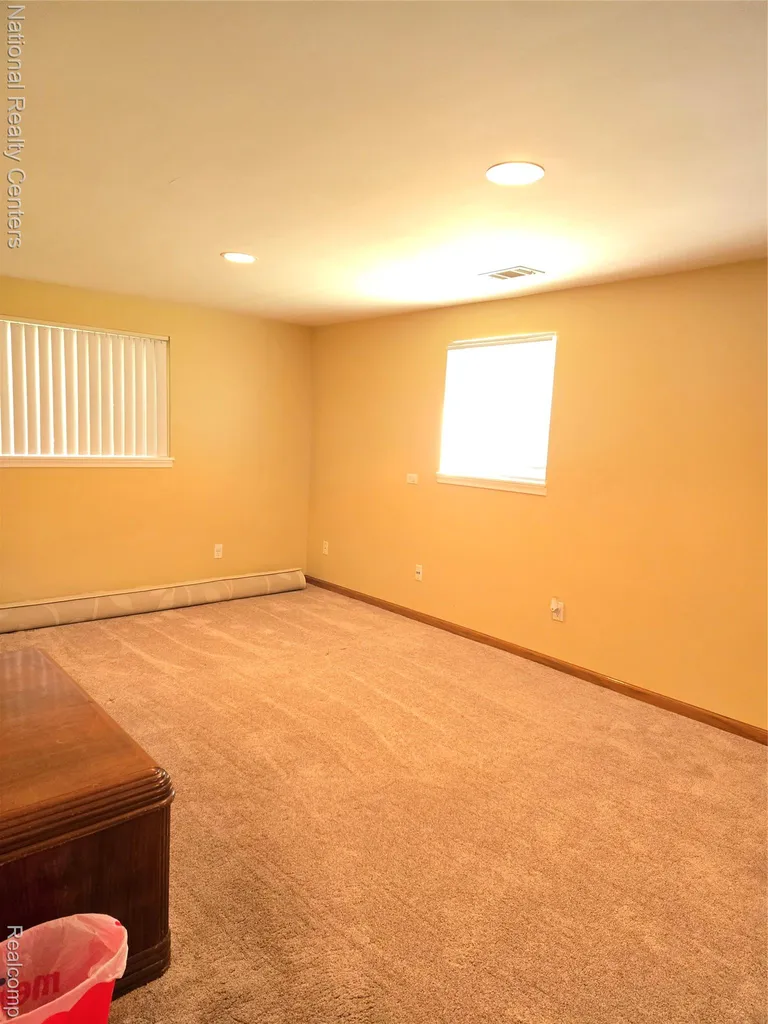 8723 Ringwood Drive Commerce Charter Township MI 48382