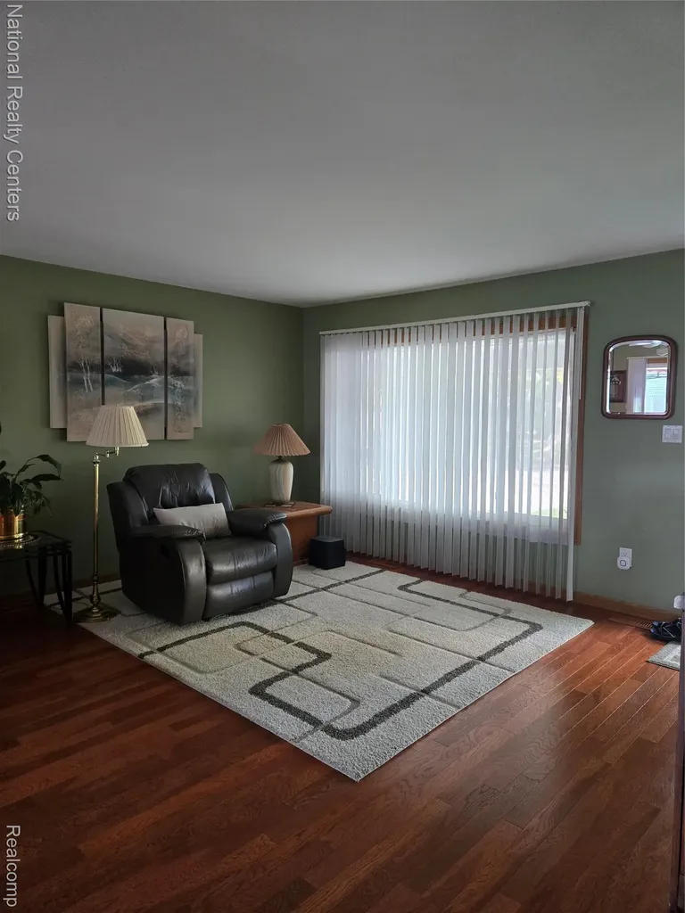 8723 Ringwood Drive Commerce Charter Township MI 48382