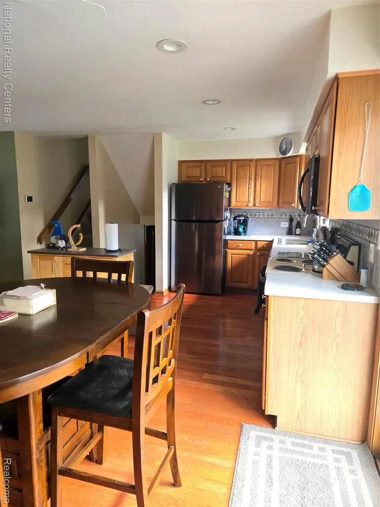 8723 Ringwood Drive Commerce Charter Township MI 48382