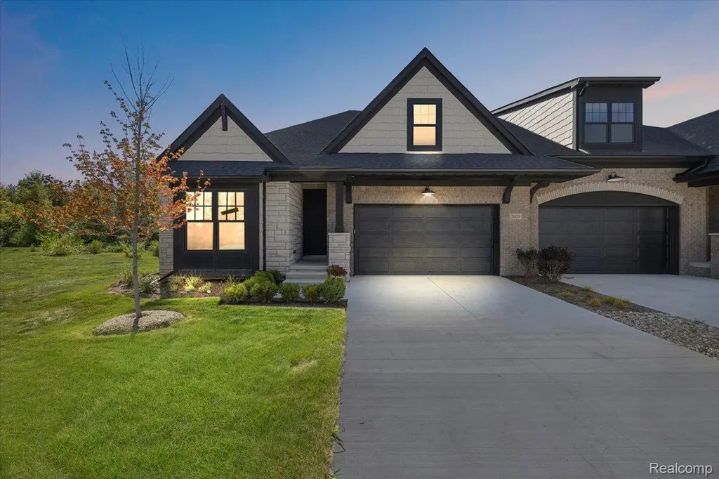 2032 Breckenridge Court Rochester City MI 48307