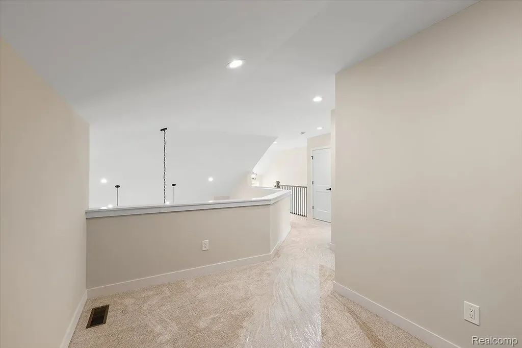 2032 Breckenridge Court Rochester City MI 48307