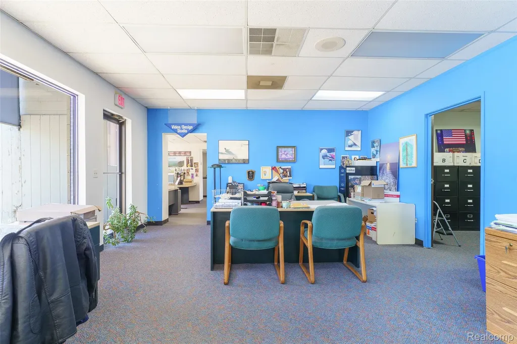 7475 Grand River Road Brighton City MI 48114