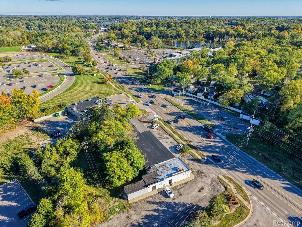 7475 Grand River Road Brighton City MI 48114
