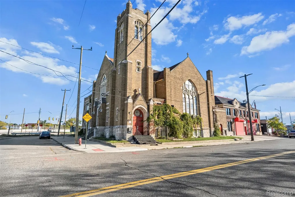 7000 W Chicago Street Detroit City MI 48204