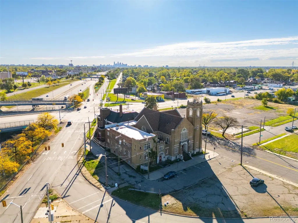 7000 W Chicago Street Detroit City MI 48204