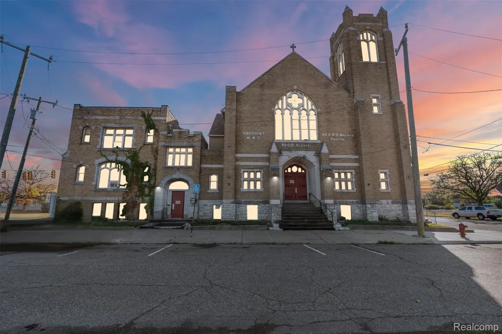 7000 W Chicago Street Detroit City MI 48204