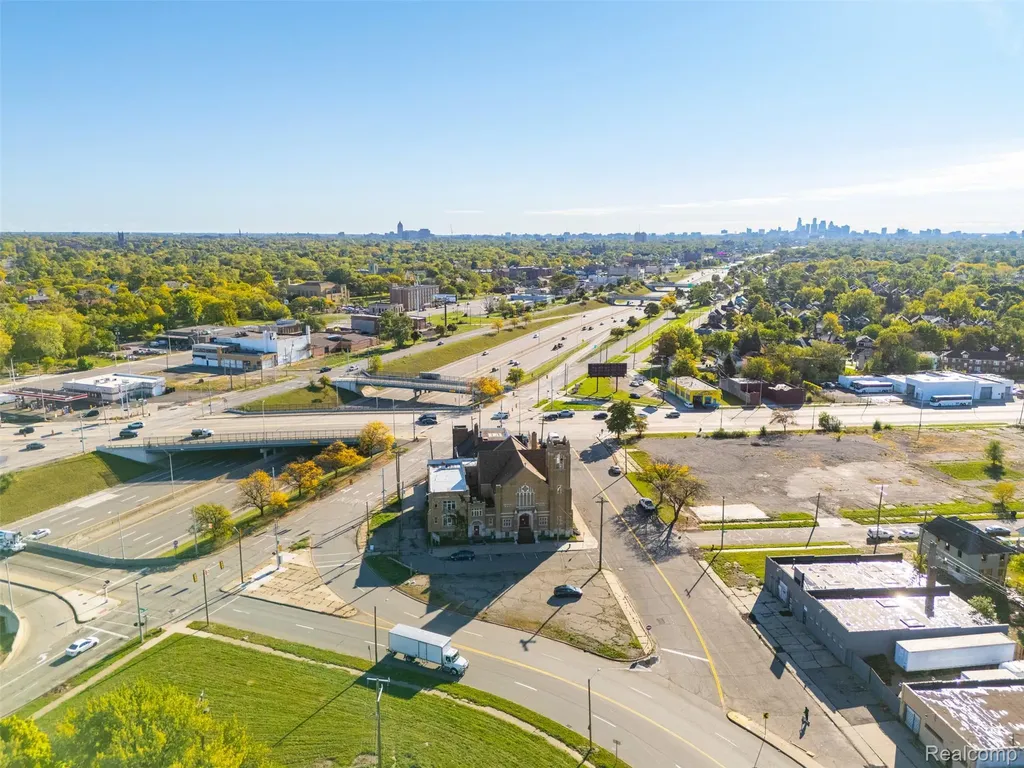 7000 W Chicago Street Detroit City MI 48204