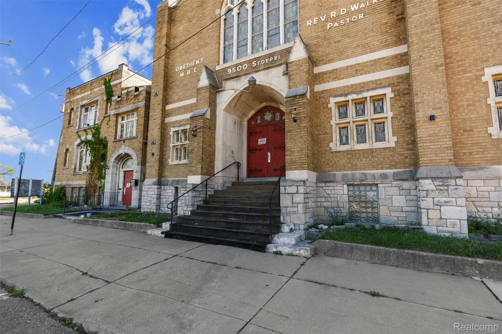 7000 W Chicago Street Detroit City MI 48204