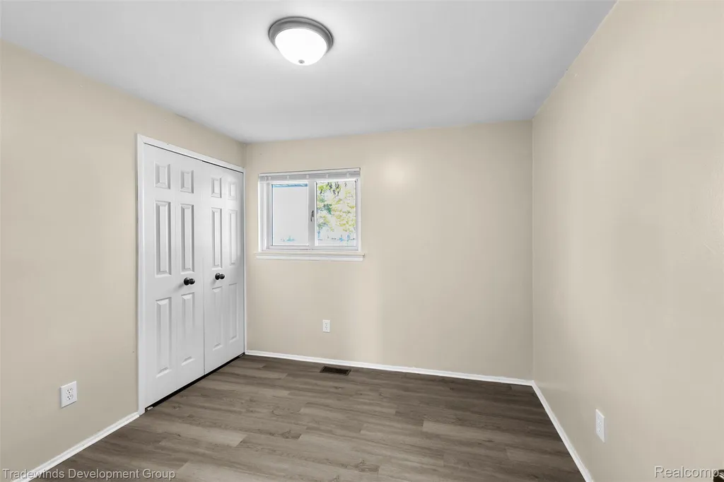30455 Cherry Avenue Romulus City MI 48174